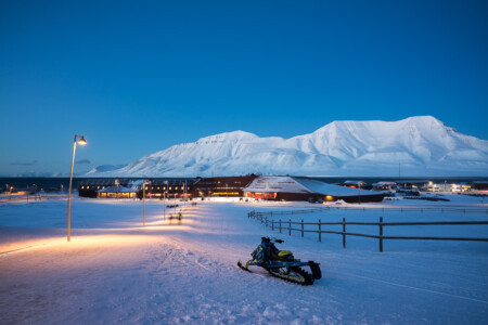 is svalbard safe to travel