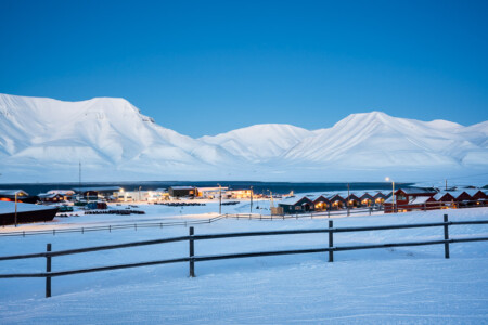 visit svalbard