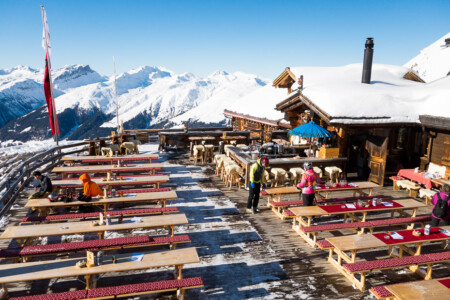restaurants and traditional food in switzerland