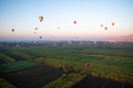 Hot air balloon tours in Luxor