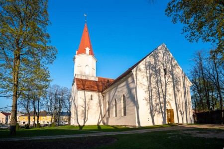 smiltene lutherna church