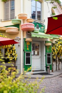 Poniu Laime cafe in Vilnius decorations